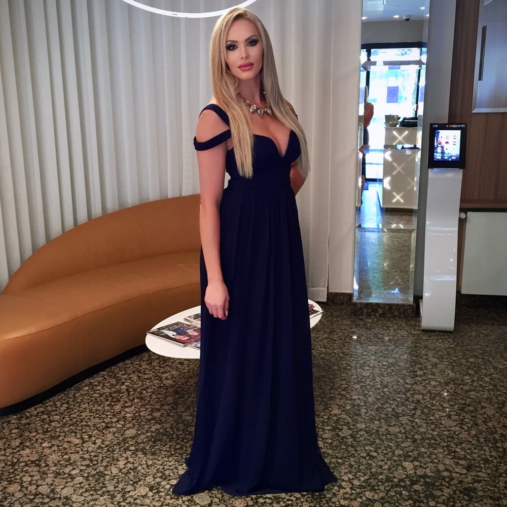 ✨ Bariano Navy Blue Gown ✨